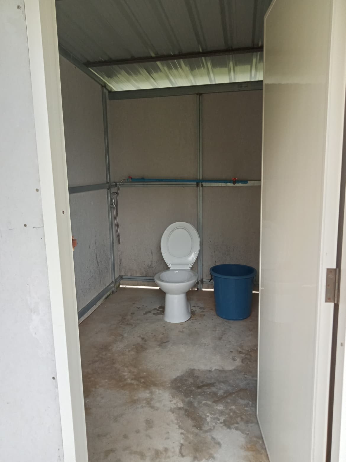 ห้องน้ำสมบูรณ์ แคมป์ปิ้ง Somboon Camping
