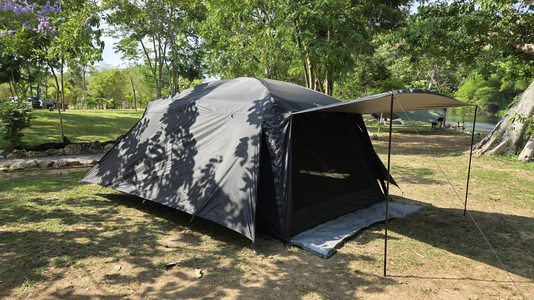 Easy Camping Set Black (ริมน้ำ) ของ D.I.N Family Camp